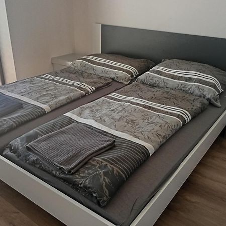 Moderni Pokoj S Parkovanim Zdarma Brno Exterior foto